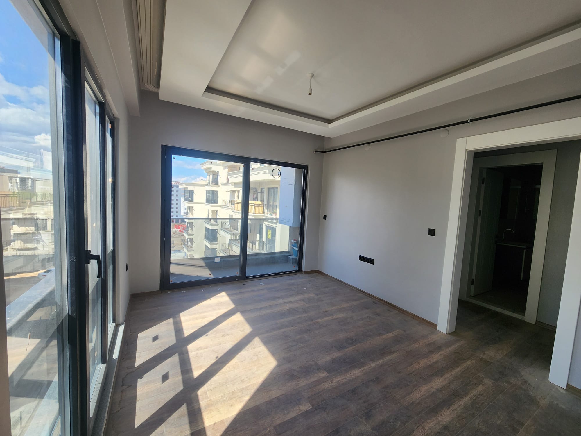 MABEL GAYRİMENKUL'DEN CUMHURİYETTE 1+1 GENİŞ GÜZEL SATILIK DAİRE