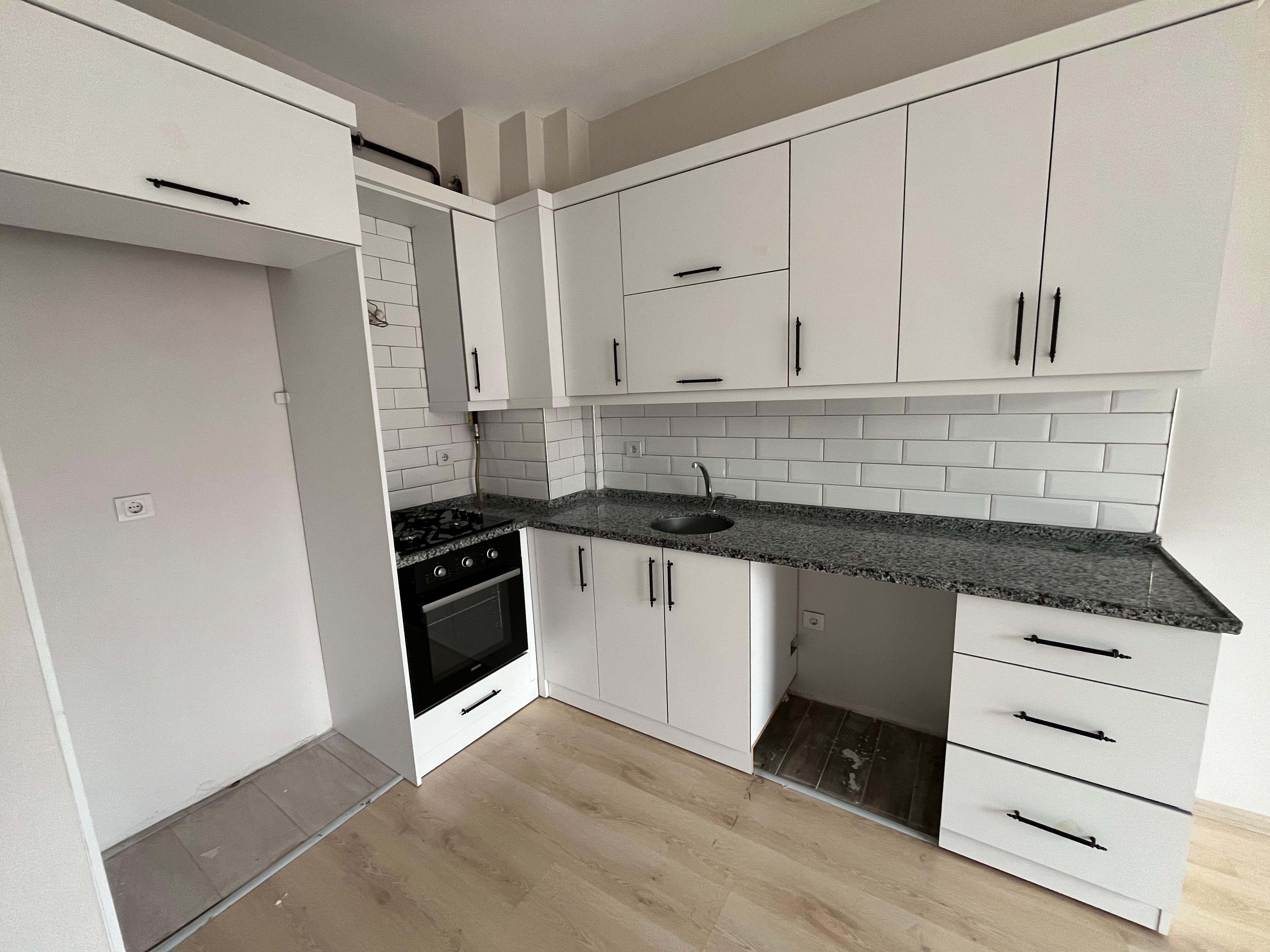 CUMHURİYET MAHALLESİ E-BEBEK KARŞISI SATILIK 1+1 DAİRE