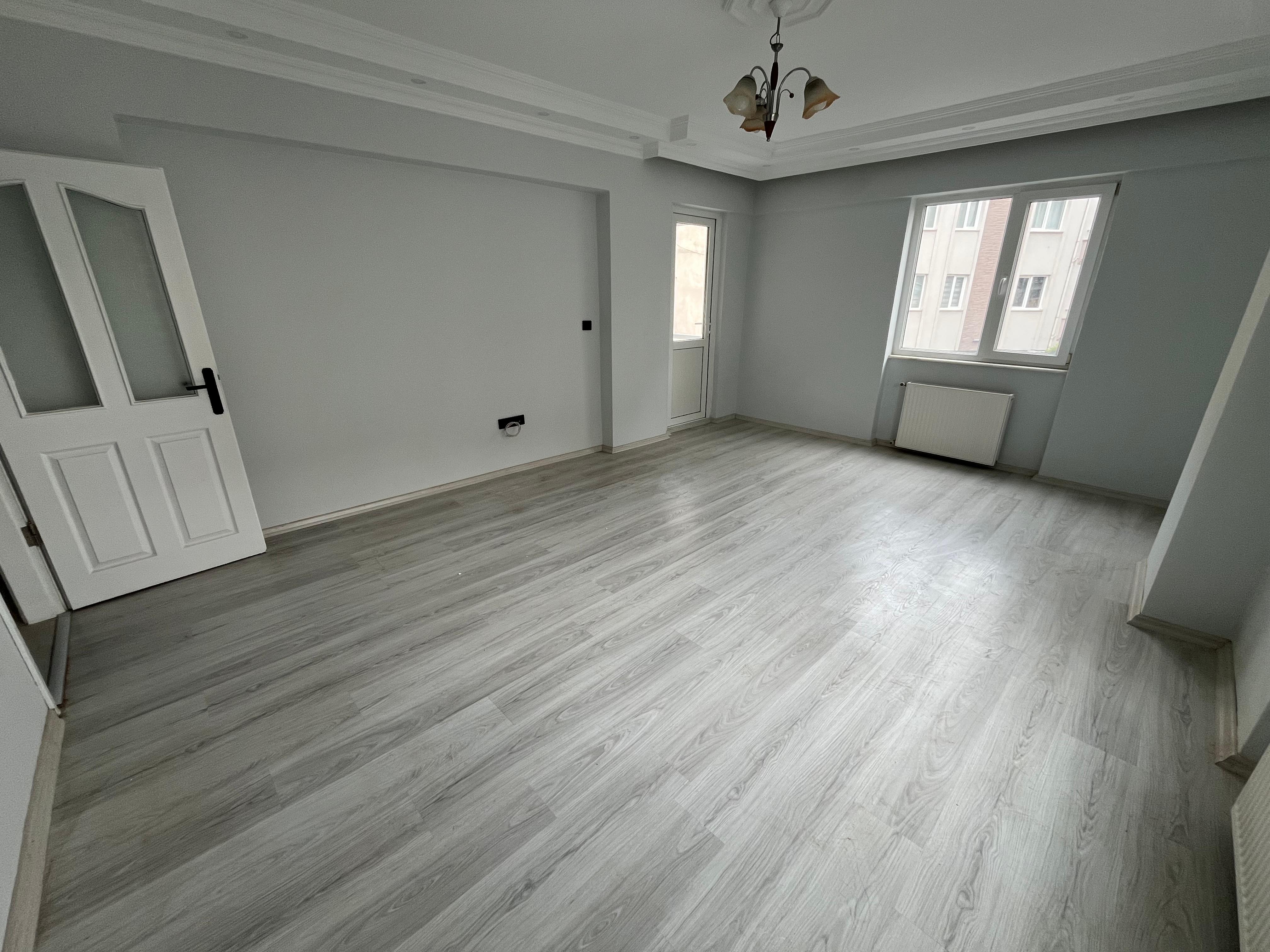 YENİ MAHALLE MEHMET AKİF ERSOY OKULU YANI KİRALIK 3+1