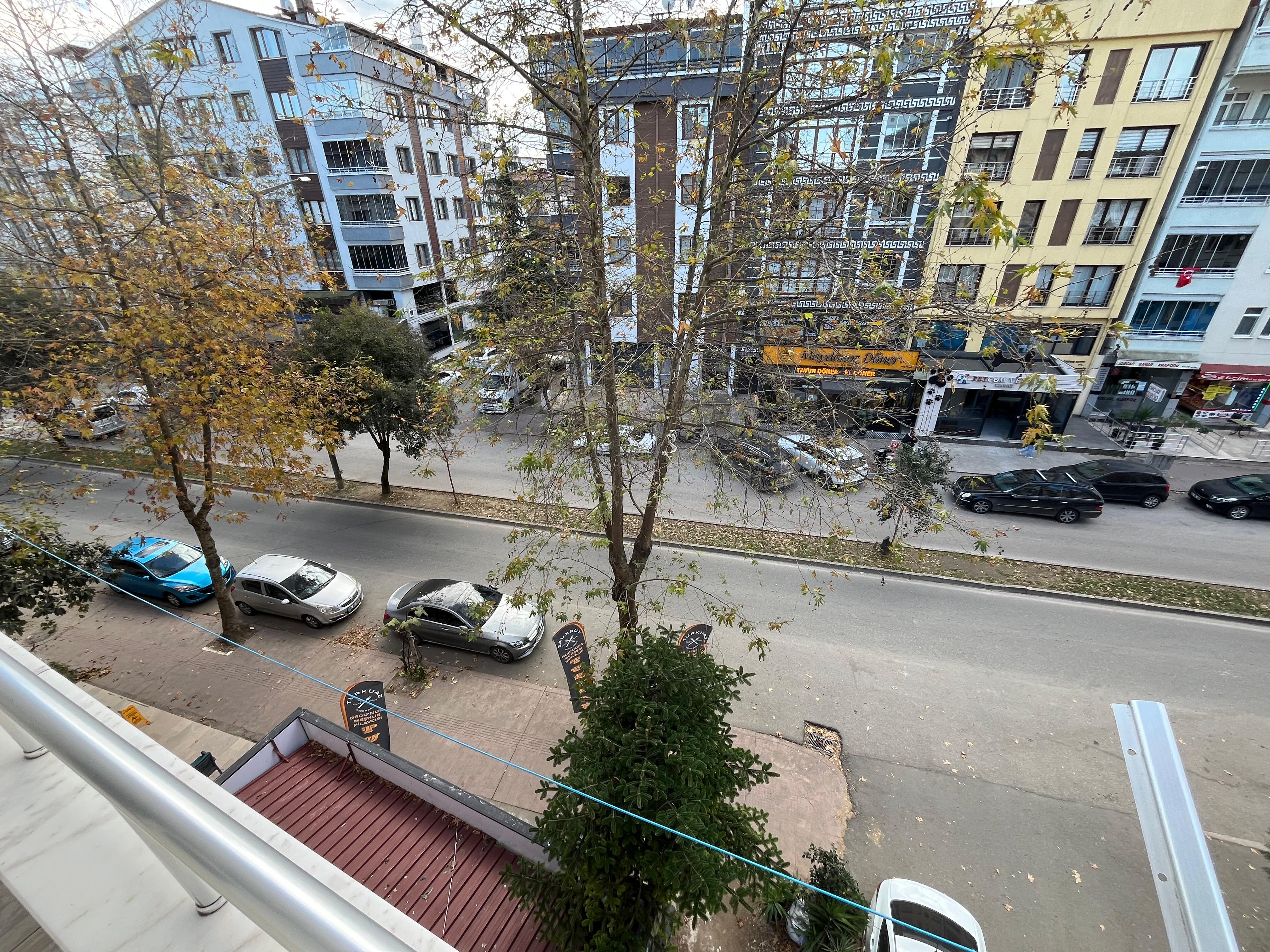 AKYAZI MAHALLESİ AHMET CEMAL MAĞDEN BULVARI ÜZERİ 3+1 KİRALIK DAİRE