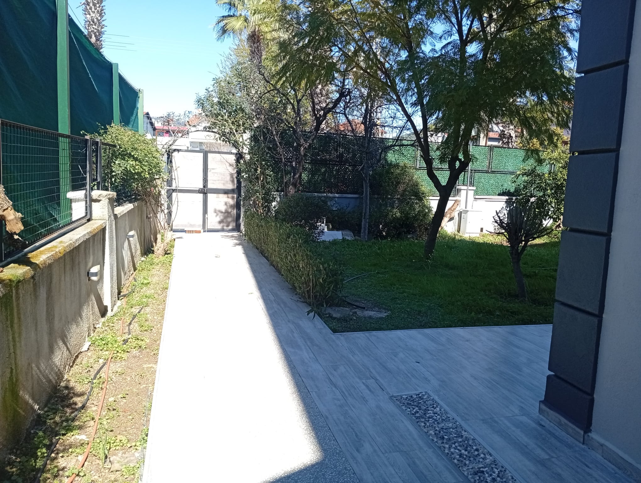 MARMARİSİN  VİLLALAR BÖLGESİ ÇAMDİBİ MAHALLESİNDE KIRALIK 5+1 MÜSTAKİL BOŞ VILLA