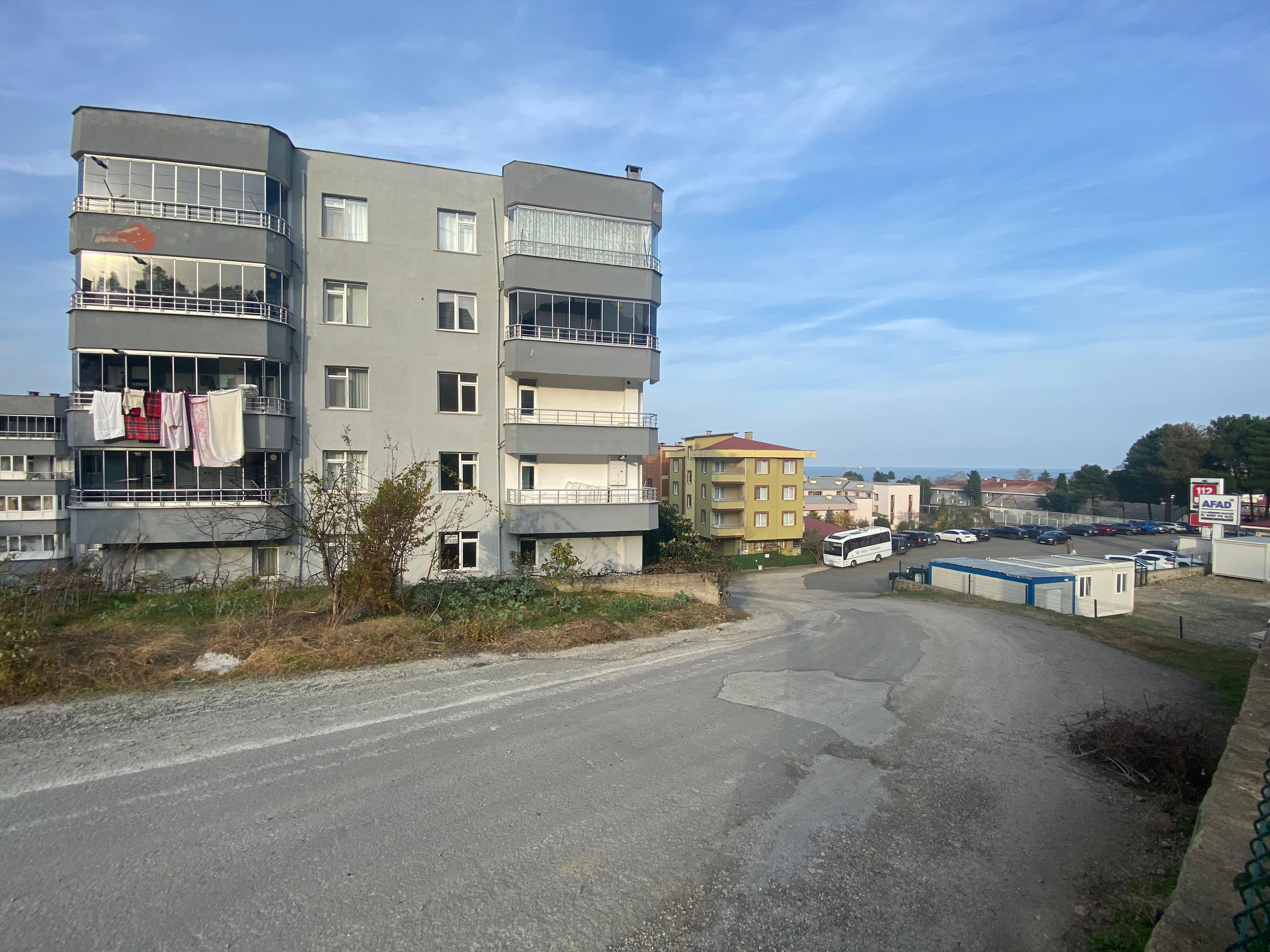 MABEL GAYRİMENKUL TEYYAREDÜZÜ MAH.SİTE İÇERSİNDE SATILIK DAİRE