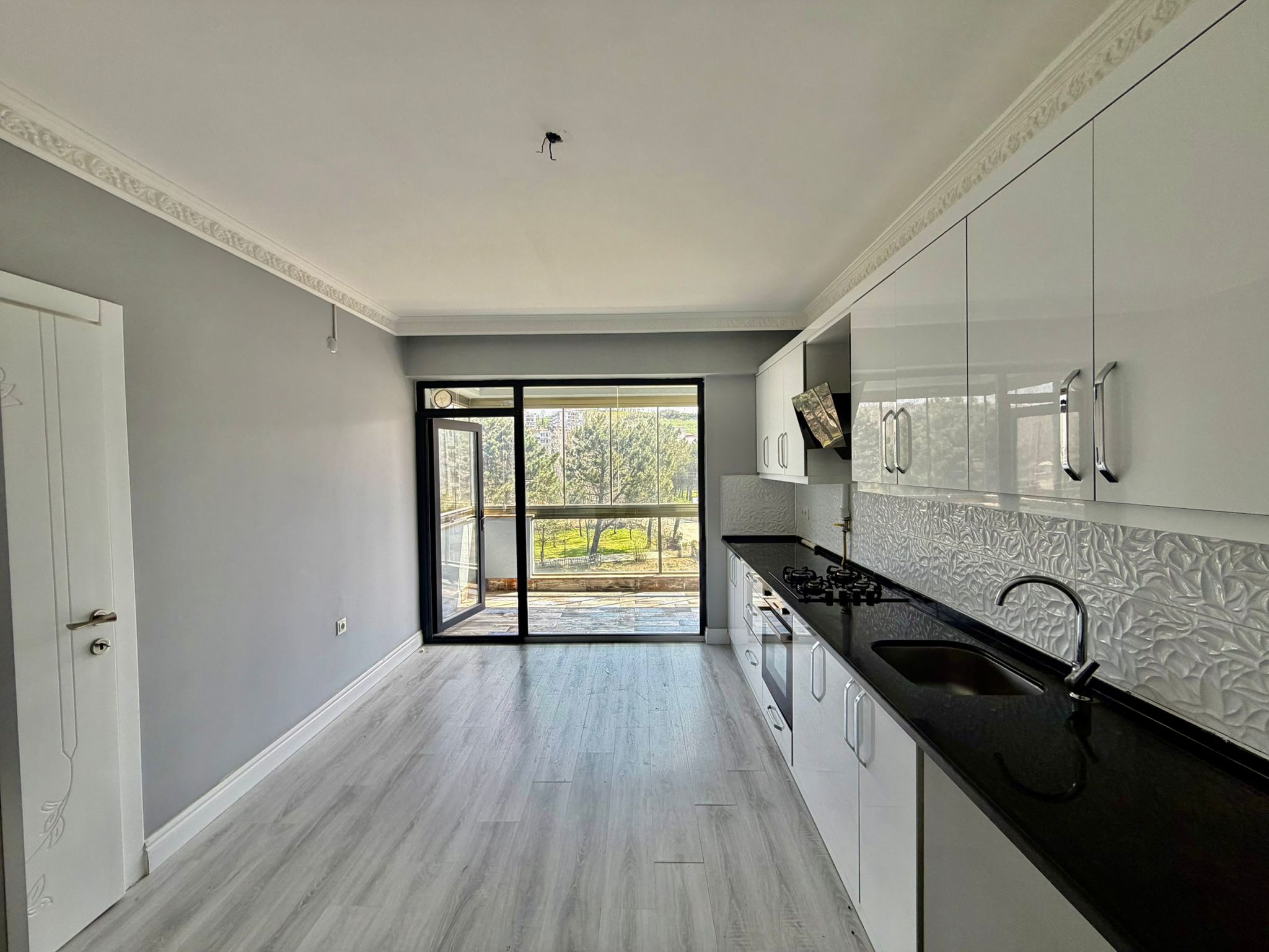 4 MİLYON KREDİYE UYGUN BÖLGNİN EN LÜX KONUT SİTESİ KÖŞE BAŞI 3+1