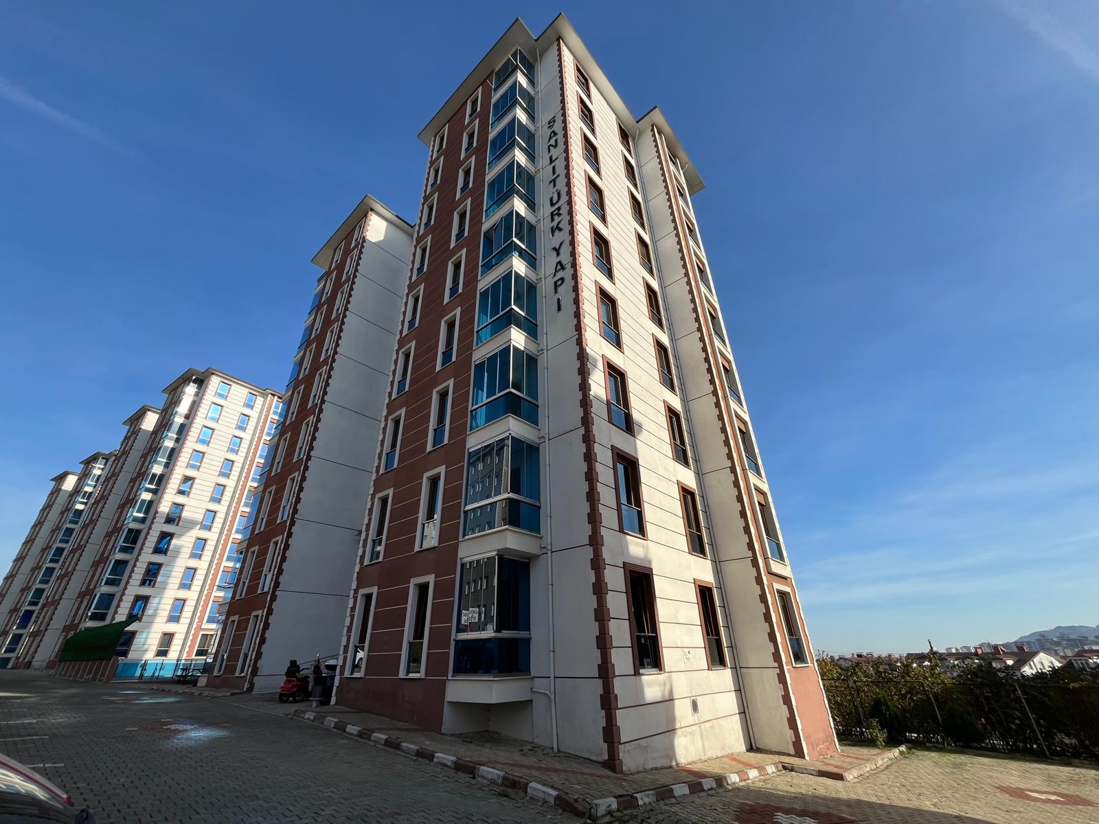 MABEL GAYRİMENKUL-ŞAHİNCİLİ M.-ÇAĞLAYAN SİTESİNDE HAVUZLU 3+1