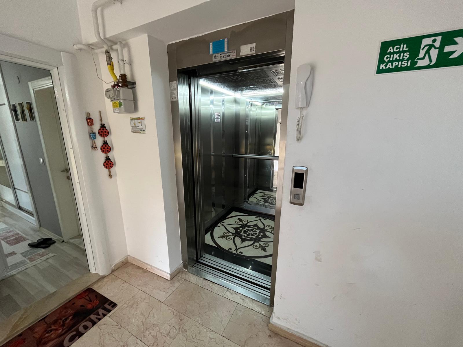 MABEL GAYRİMENKUL-ŞAHİNCİLİ M.-ÇAĞLAYAN SİTESİNDE HAVUZLU 3+1