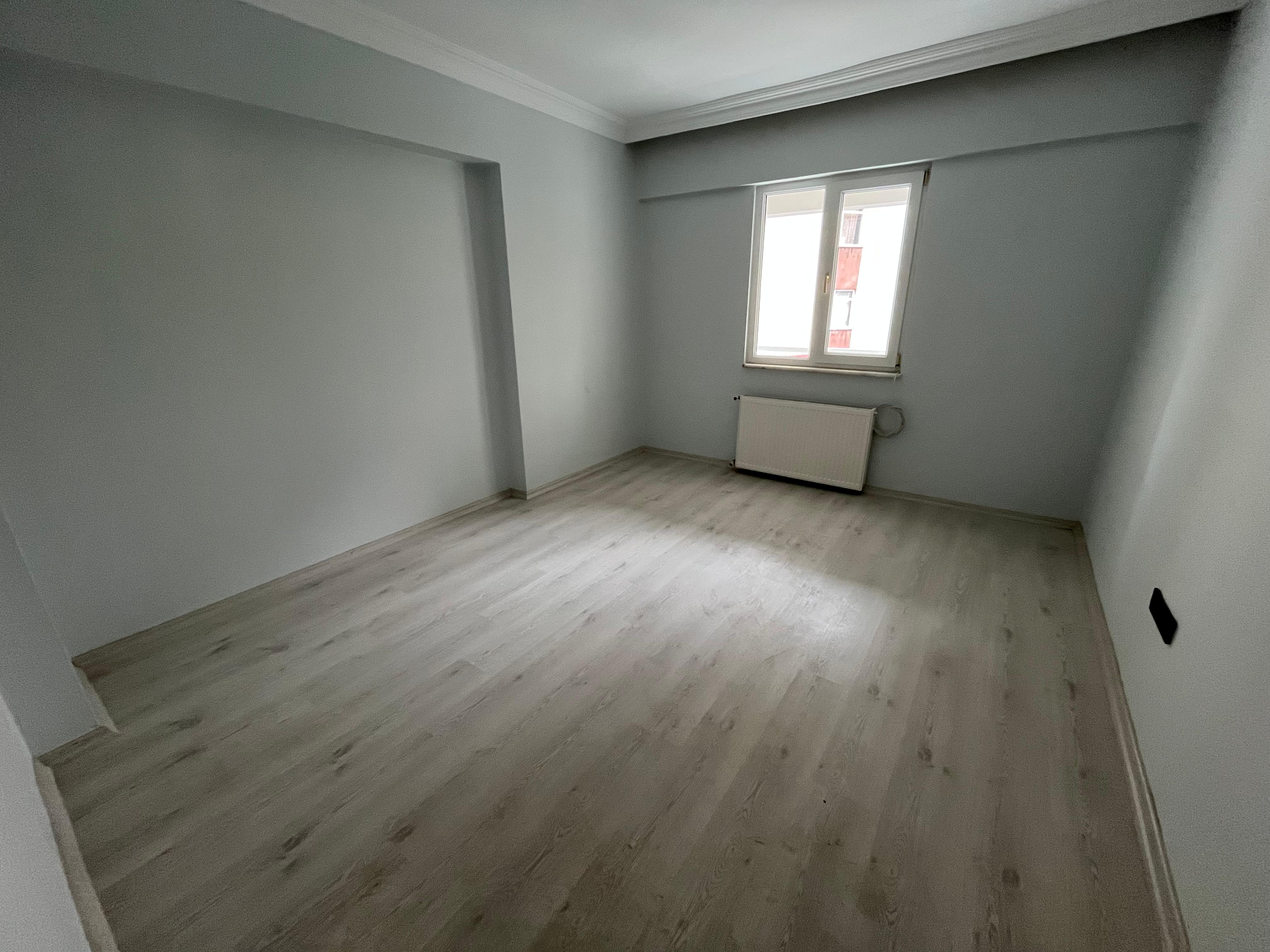 YENİ MAHALLE MEHMET AKİF ERSOY OKULU YANI KİRALIK 3+1