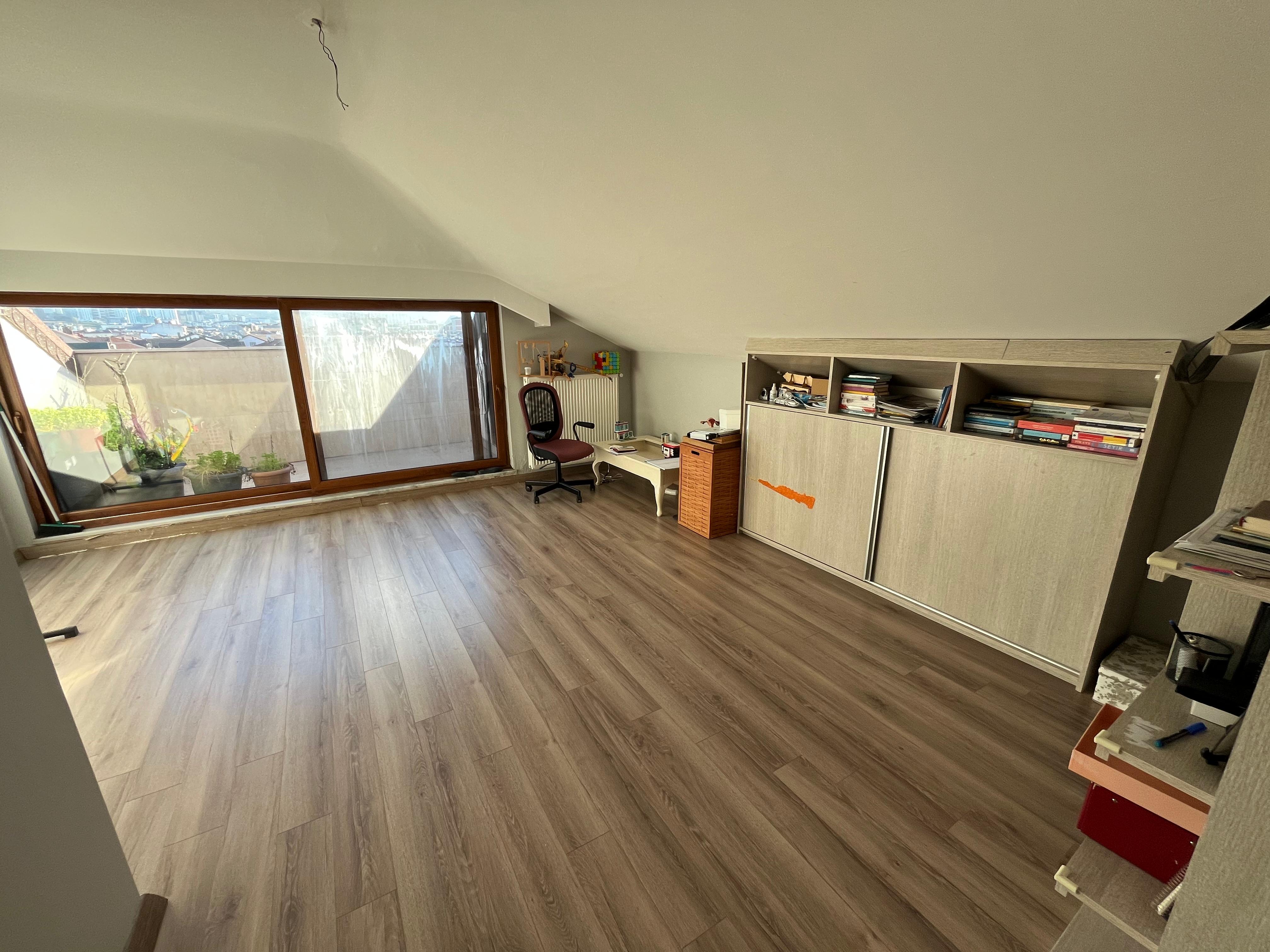 AKYAZI PERA GOLD DUBLEKS DAİİRE