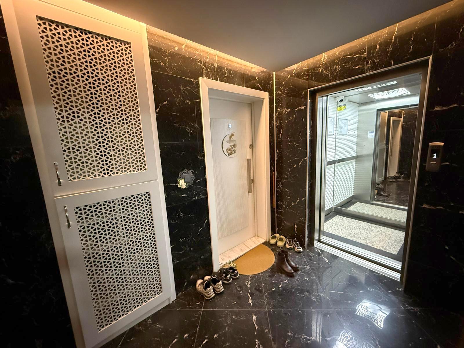 MABEL'DEN ÇUKURAYIR MAH.GENİŞ FERAH DENİZ MANZARALI REZİDANS