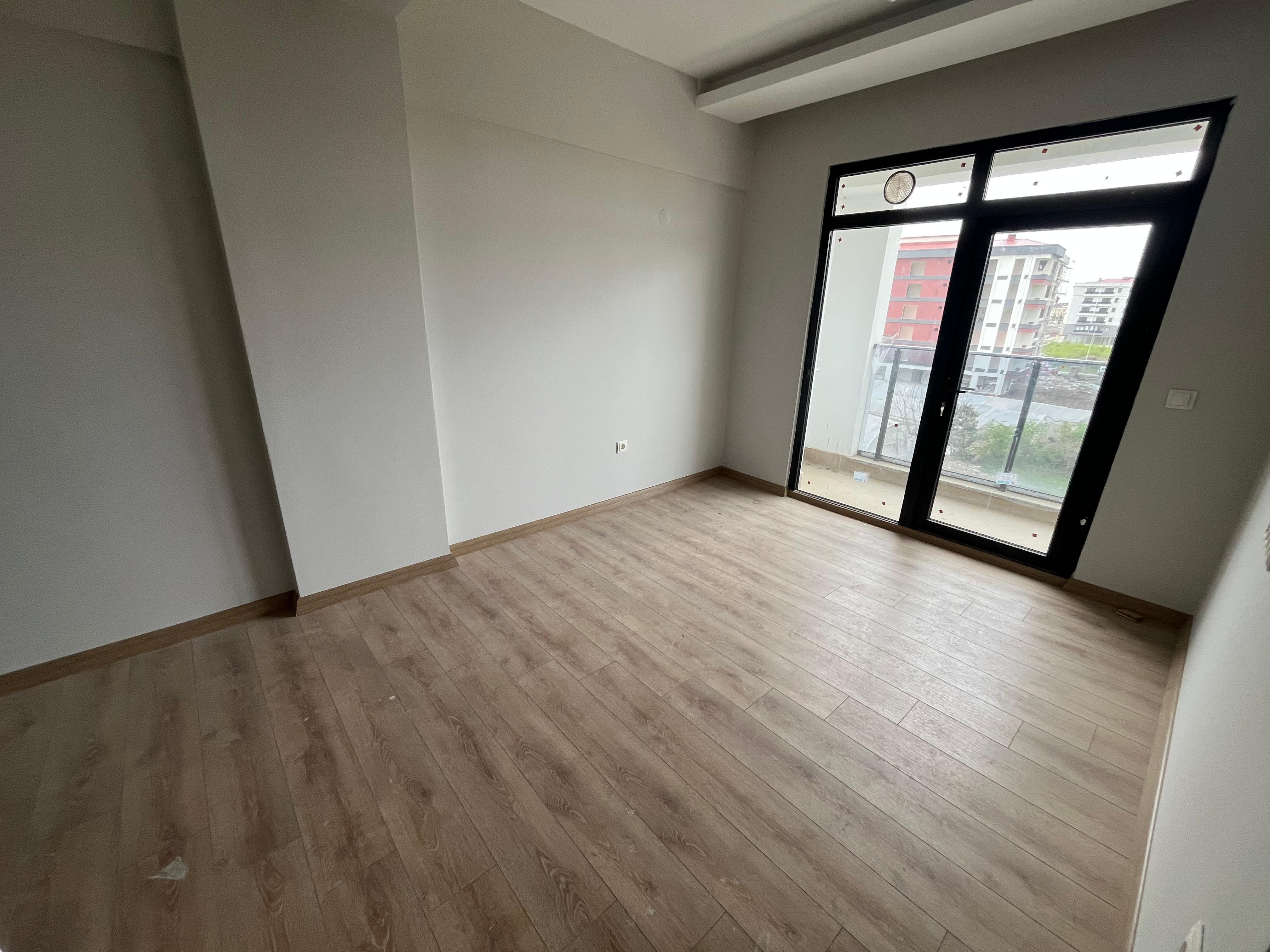 CUMHURİYET MAH. VİRAL İNŞAAT ANA BULVAR ÜZERİ 1+1