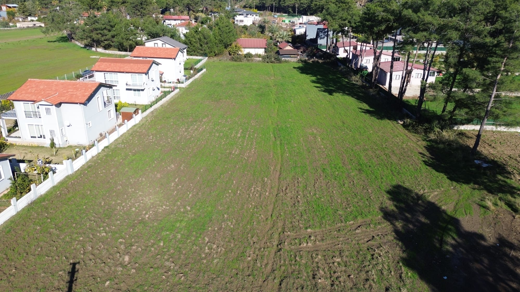 MARMARİS HİSARÖNÜNDE SAHİLE YAKIN 475M2 SATILIK TARLA
