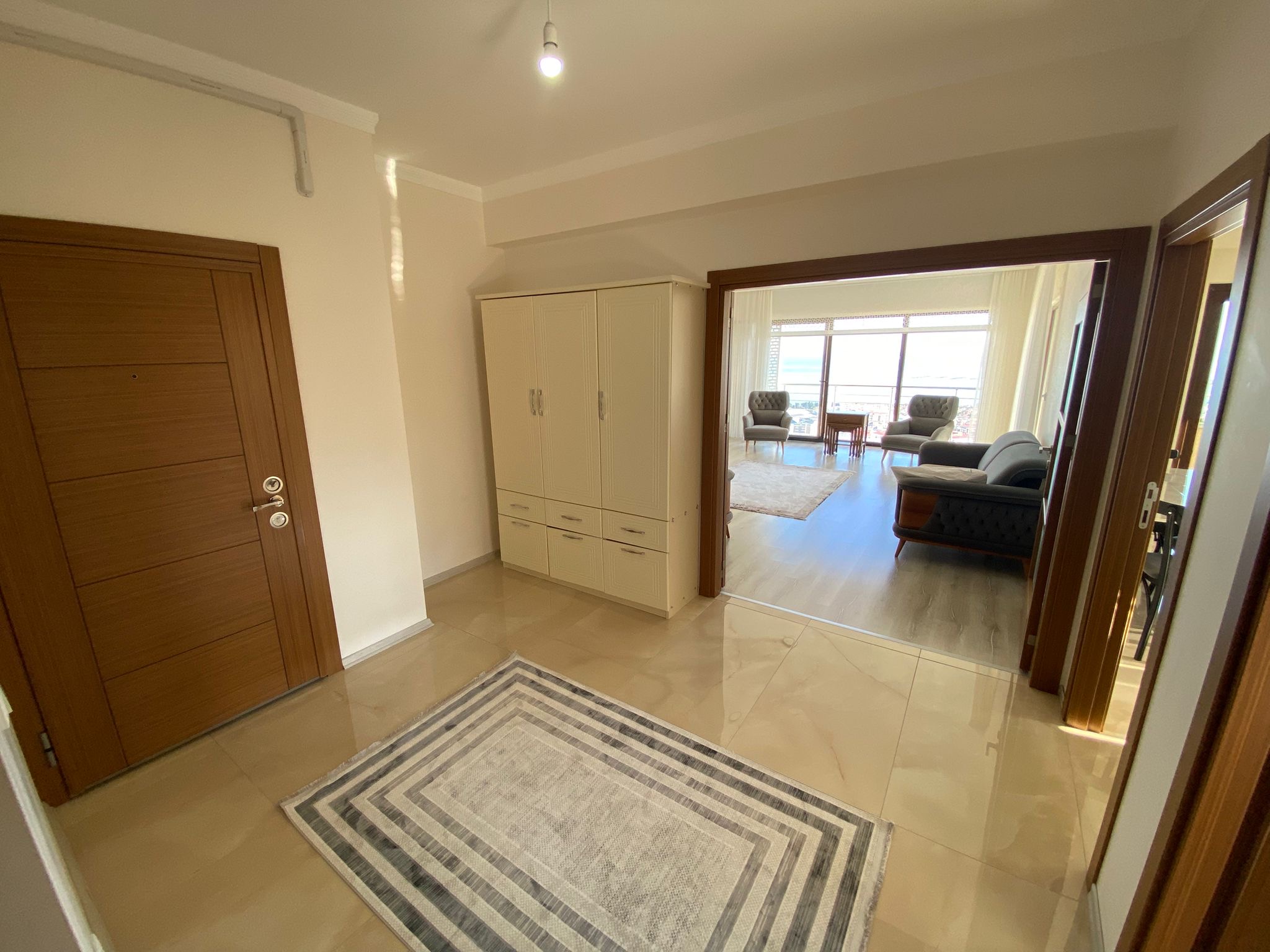 Kaşüstü Mah. satılık  3+1 eşyalı daire