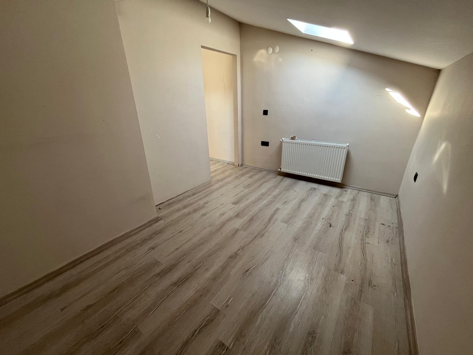 CUMHURİYET MAH. KERVAN APT. DUBLEKS 2+1