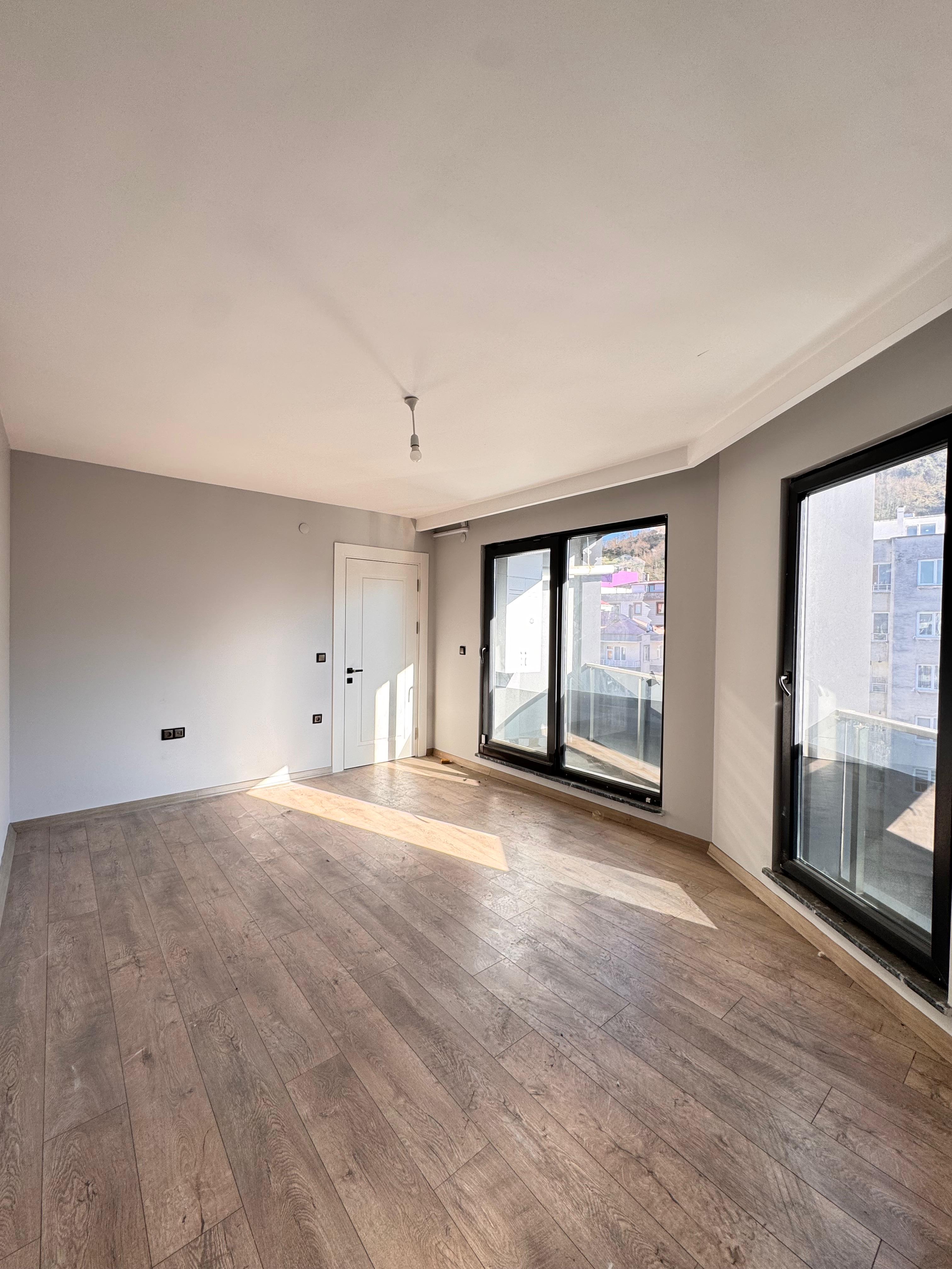 RESUL YAZAR İŞ MER. SATILIK OFİS