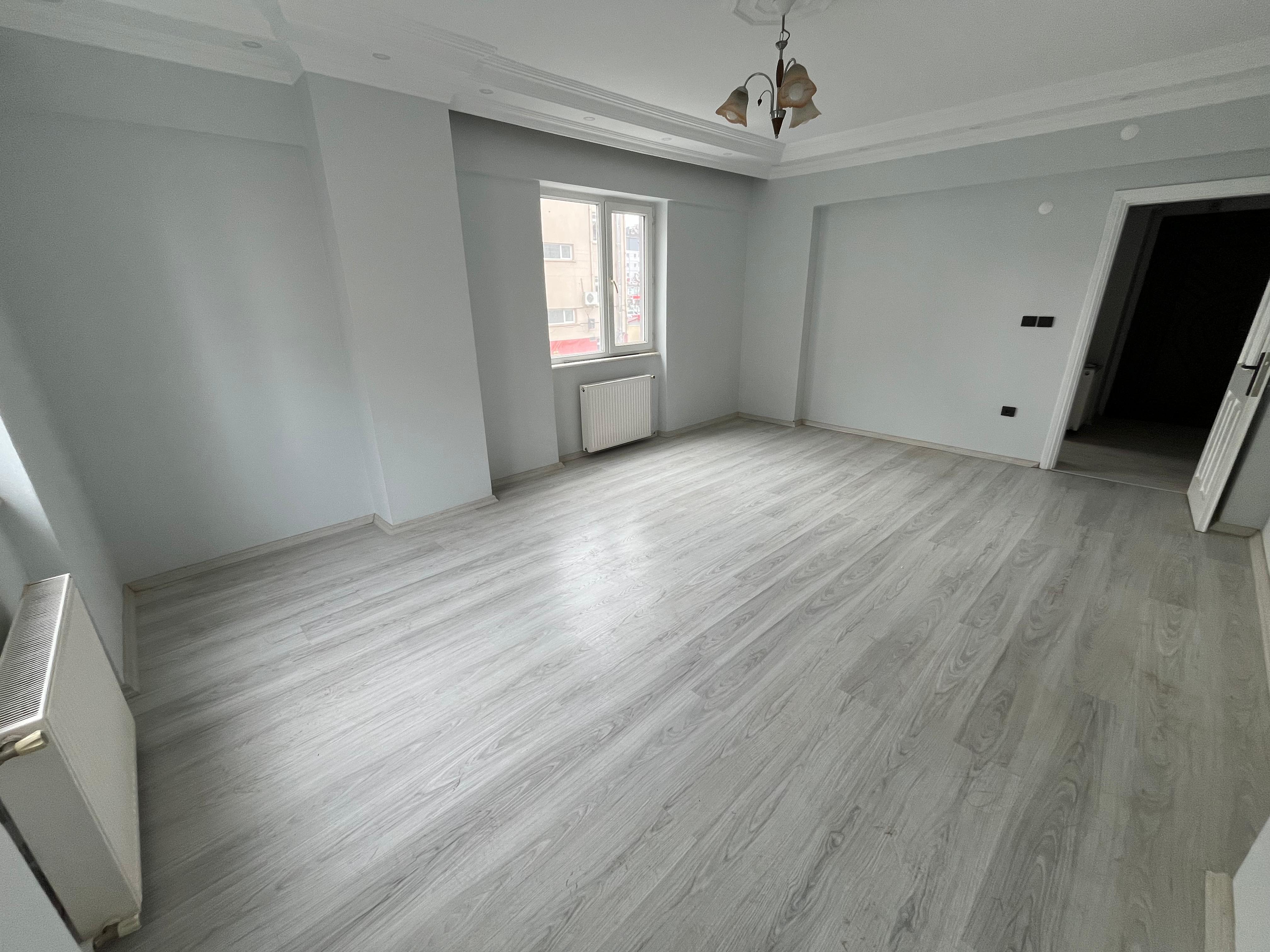 YENİ MAHALLE MEHMET AKİF ERSOY OKULU YANI KİRALIK 3+1