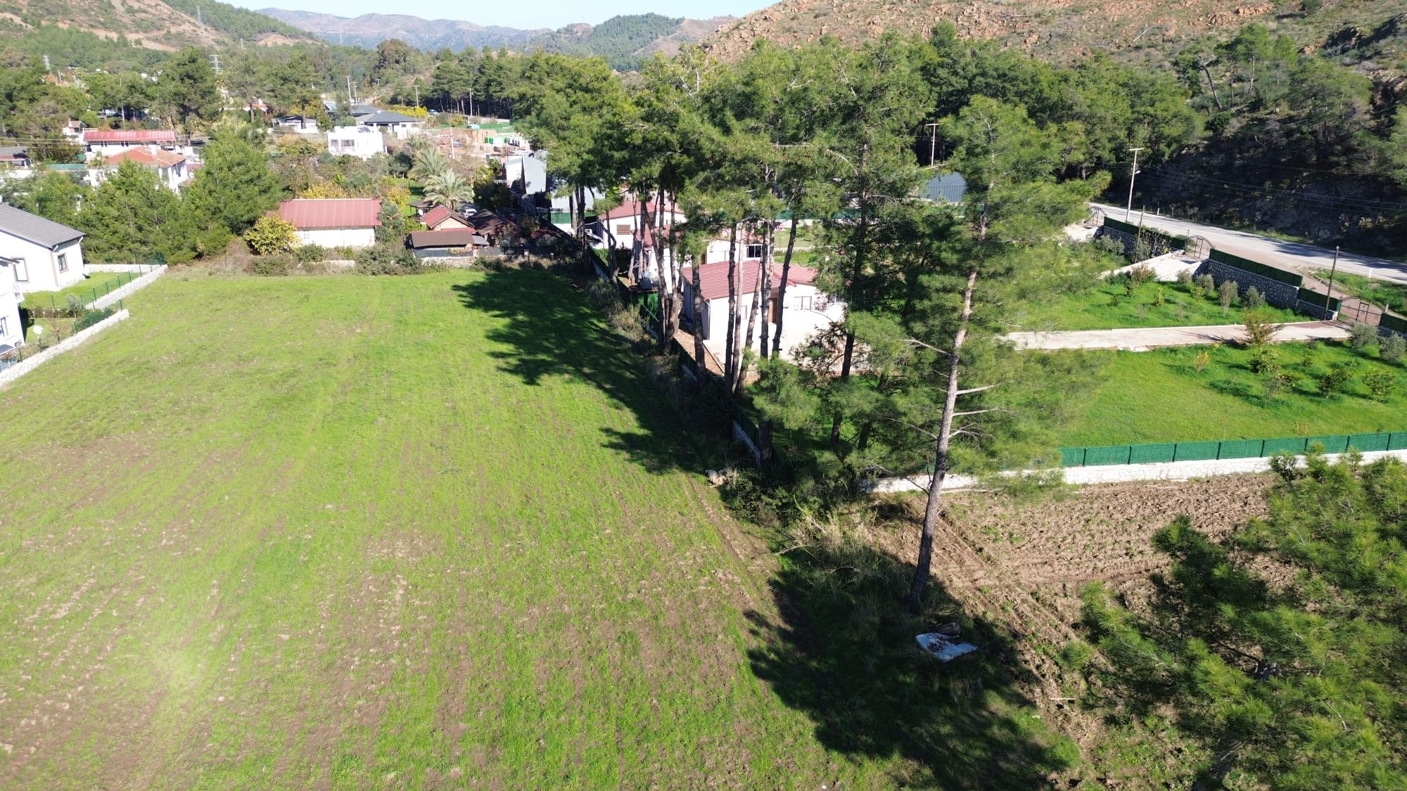 MARMARİS HİSARÖNÜNDE SAHİLE YAKIN 475M2 SATILIK TARLA