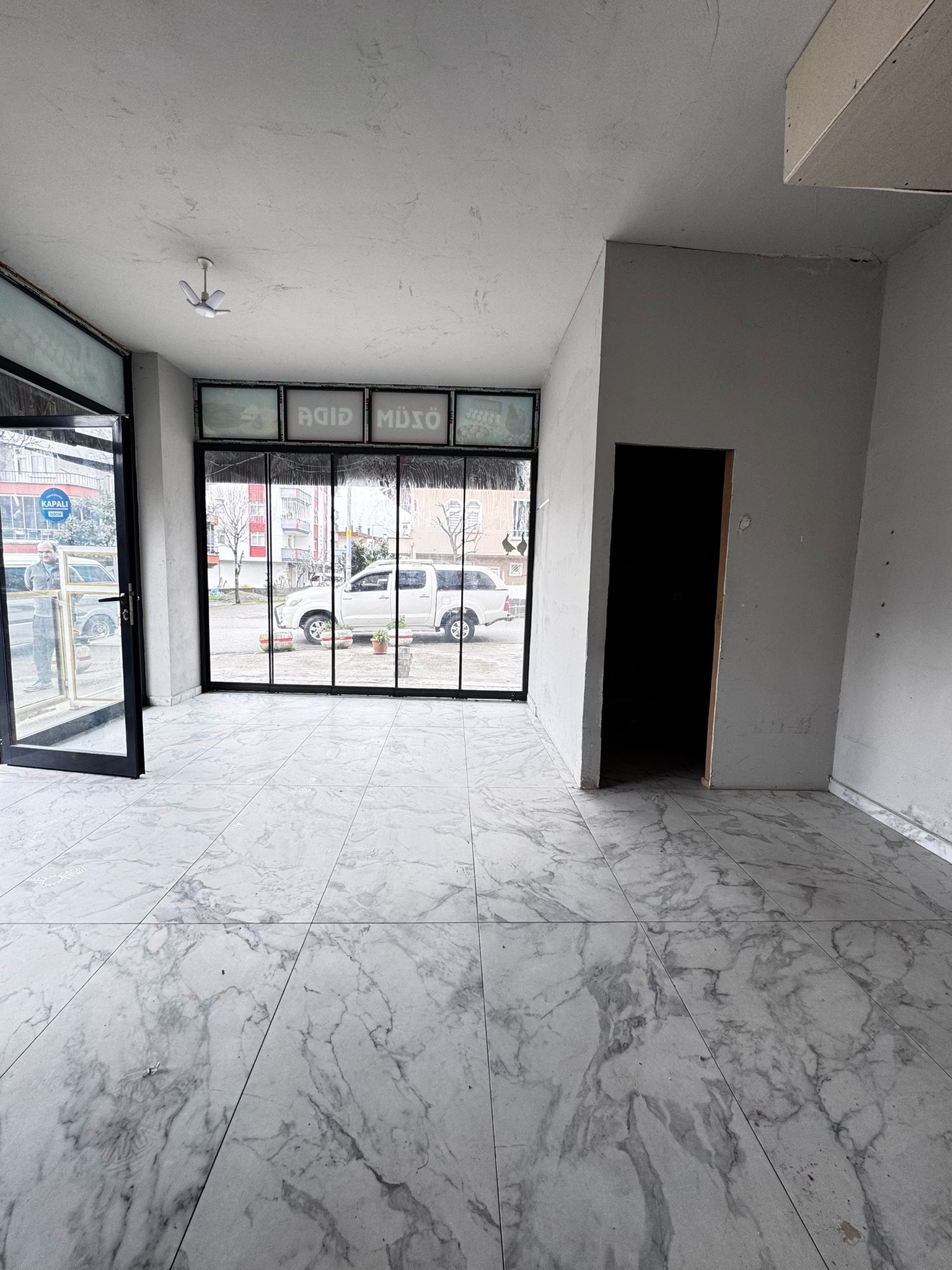 MABEL GAYRİMENKUL-SANAYİ MAH KÖŞE BAŞI FIRSAT DÜKKAN
