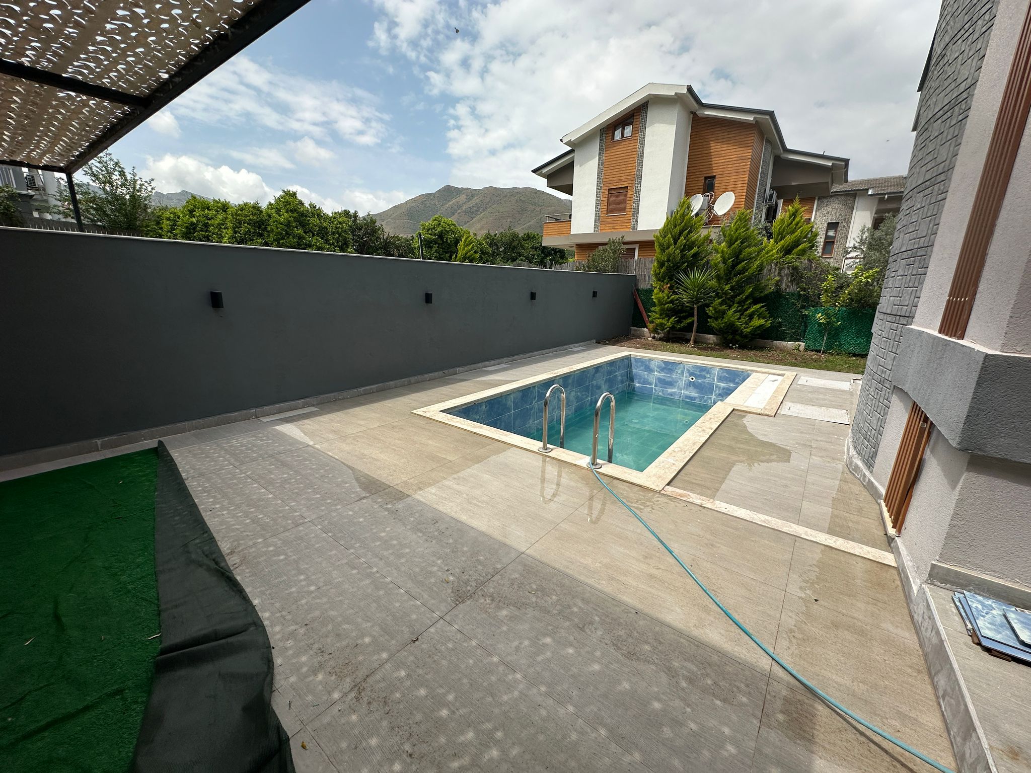 İÇMELER 4+1 TAM MÜSTAKİL EŞYALI HAVUZLU KİRALIK VİLLA