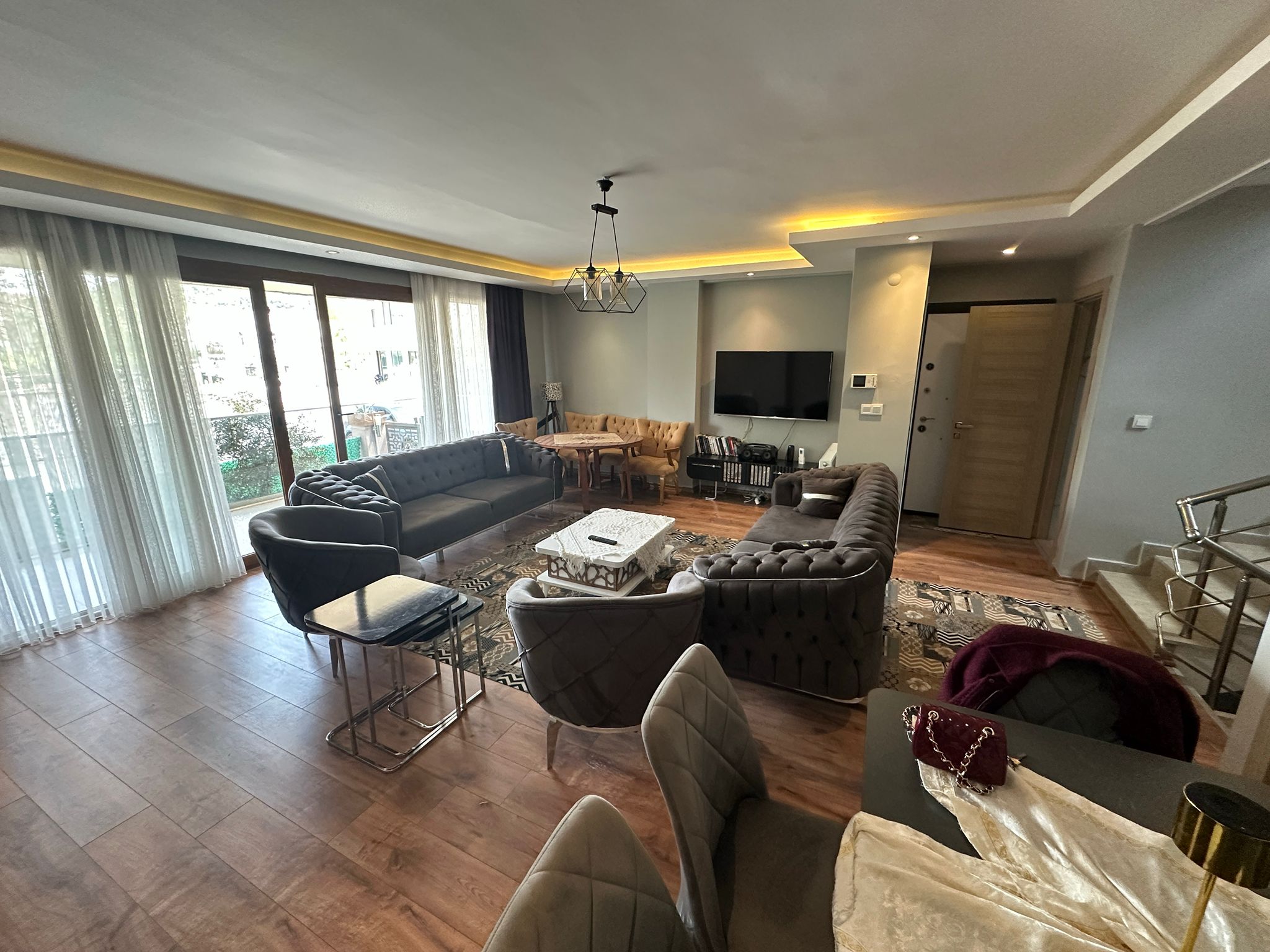 İÇMELER 4+1 TAM MÜSTAKİL EŞYALI HAVUZLU KİRALIK VİLLA